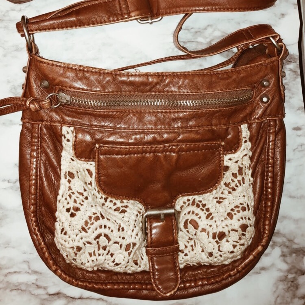 Adorable leather cross body purse!!!